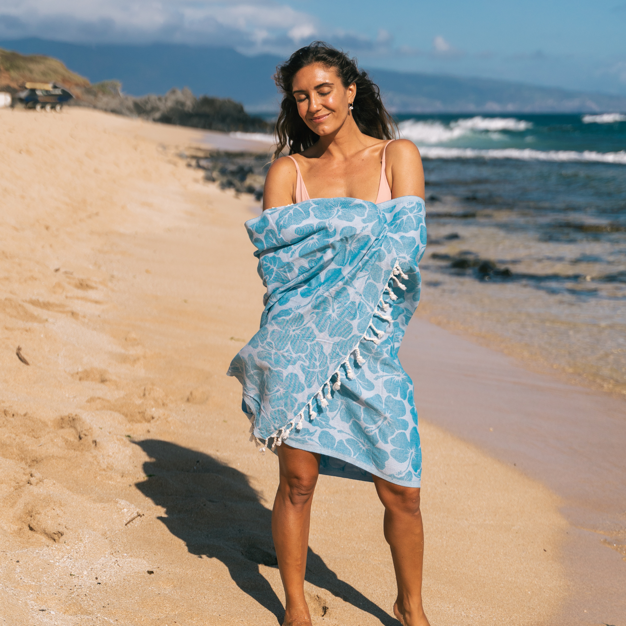 Hibiscus Turkish Towel Nova Blue Hibiscus Turkish Towel Nova Blue